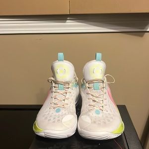 White,green,pink way of wades basketball shoes size 10.5